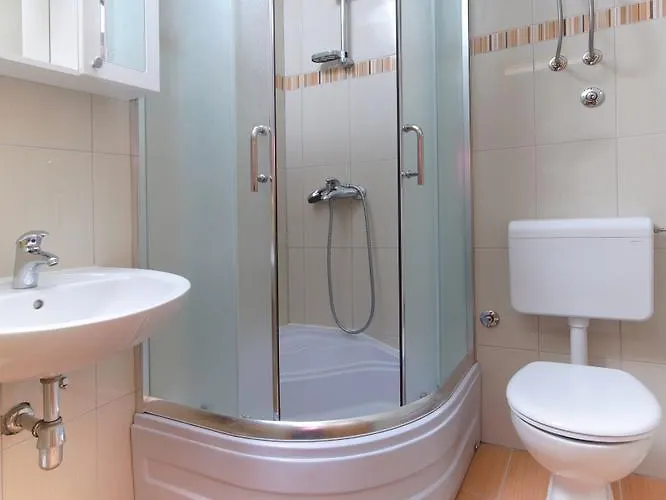 Jana شقة ماكارسكا