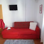 Jana Apartament *