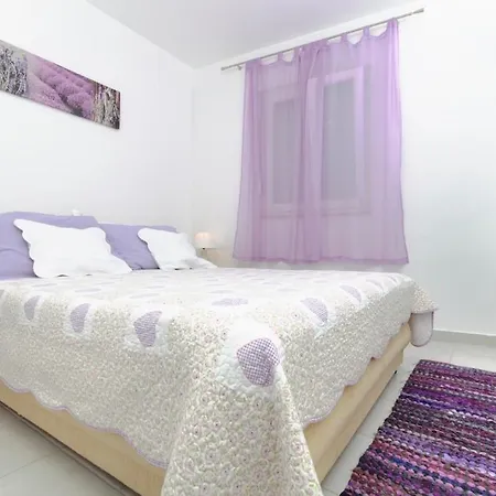 Jana Apartamento